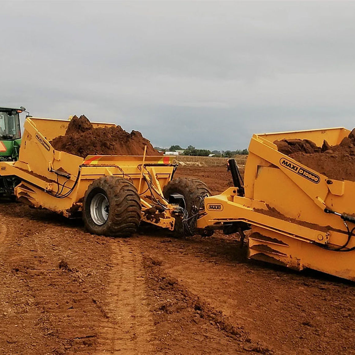 John Deere 8530 & X2 D10000 Scoops 1